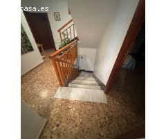 Se vende una casa adosada en centro de Molvizar Granada