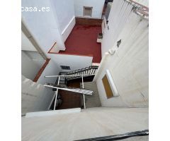 Se vende una casa adosada en centro de Molvizar Granada
