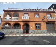 Se vende una casa pareada en Molvizar granada