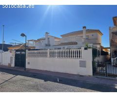 Chalet en Venta en Pilar de la Horadada, Alicante