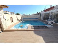 Villa de Lujo en Venta en Torre de la Horadada, Alicante