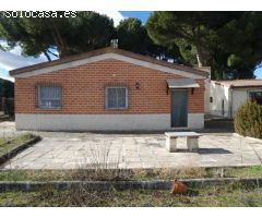 CASA CON TERRENO EN VENTA
