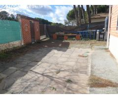 CASA CON TERRENO EN VENTA