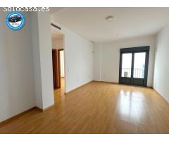 Piso en finca de reciente construcción con ascensor junto a Plaza España