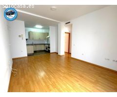 Piso en finca de reciente construcción con ascensor junto a Plaza España