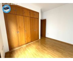Piso en finca de reciente construcción con ascensor junto a Plaza España
