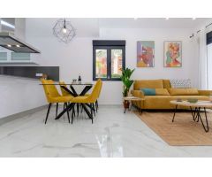 Villa con Piscina Privada en Torrevieja