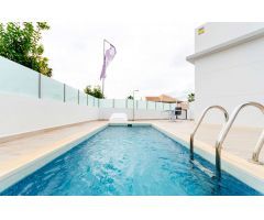 Villa con Piscina Privada en Torrevieja