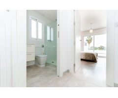 Villa con Piscina Privada en Torrevieja