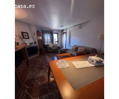 Apartamento encantador  de 4 habitaciones en la Avenida principal de Catral.