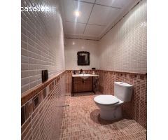 Mansion Rústica de 400m2 en Venta en Catral: Una Gran Propiedad Llena de Potencial