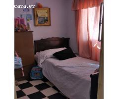 SE VENDE AMPLIA CASA CON BUHARDILLA EN CAZALLA DE LA SIERRA