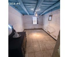 SE VENDE AMPLIA CASA CON BUHARDILLA EN CAZALLA DE LA SIERRA