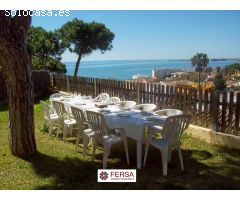 CHALET EN EL MANANTIAL CON ESPECTACULARES VISTAS AL MAR EN TEMPORADA ESCOLAR