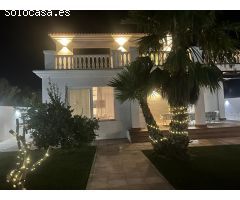 CANTARRANAS - CHALET CON PISCINA - ALQUILER TEMPORADAS CORTAS