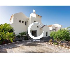 Villa de Lujo en Venta en Adeje, Santa Cruz de Tenerife