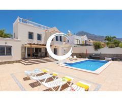 Villa de Lujo en Venta en Adeje, Santa Cruz de Tenerife