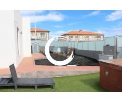 Villa de Lujo en Venta en Granadilla de Abona, Santa Cruz de Tenerife