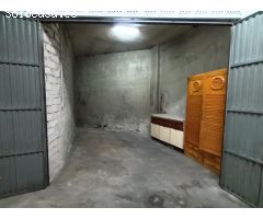 Garaje cerrado en Granada zona Zaidin, 12.80 m. de superficie.