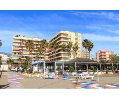 Apartamento Playa de lujo la Carihuela/Torremolinos cerca de Puerto Marina en Benalmádena