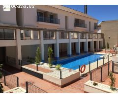 APARTAMENTO-DÚPLEX CON TERRAZA Y PISCINA