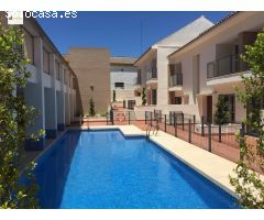 APARTAMENTO-DÚPLEX CON TERRAZA Y PISCINA