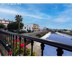 MAGNIFICA BODEGA EN EL CENTRO DE CHICLANA