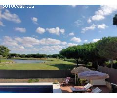 CHALET LOMA DE SANCTI-PETRI CON VISTAS AL CAMPO DE GOLF