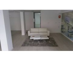 EN VENTA LOCAL COMERCIAL EN LOS CRISTIANOS