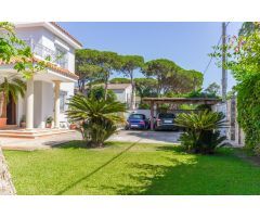 Exclusivo chalet en venta en Valdelagrana