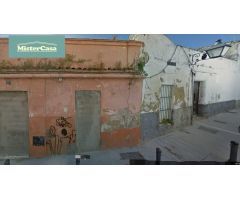 EXCLUSIVA: PARCELA CON CONSTRUCCION EN CENTRO JEREZ
