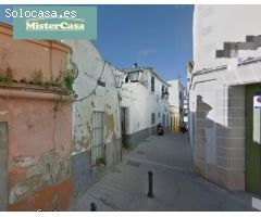 Exclusiva:  Casa - Solar en Zona Centro
