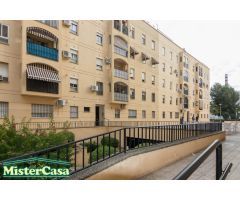 Centro,  Pio XII, piso 3 dormitorios, 2 baños, terraza, MEJOR VER!!