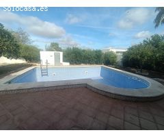 Chalet de 4 dormitorios y piscina en el Marquesado
