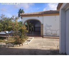 Chalet de 4 dormitorios y piscina en el Marquesado