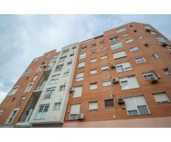 Piso de 4 dormitorios en Cobreros Viejo