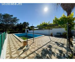 Parcela de 4.000 m2 con 2 viviendas tipo chalet