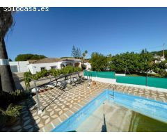 Parcela de 4.000 m2 con 2 viviendas tipo chalet