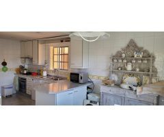 ESPECTACULAR CHALET EN CERROMOLINO