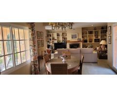 ESPECTACULAR CHALET EN CERROMOLINO