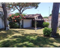CHALET INDEPENDIENTE A 650 METROS DE LA PLAYA DE LA BARROSA
