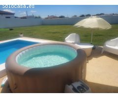 Coqueto chalet recién reformado en El Marquesado.