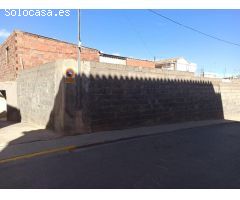 Terreno Urbano esquinero en La Llosa