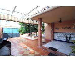 CASA DE UNA PLANTA CON JARDIN