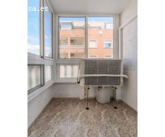 APARTAMENTO DE  2 DORMITORIOS 1 BAÑO Y GARAJE  INCLUIDO EN LA PLAYA DEL CURA