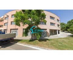 EDIFICIO DE OFICINAS EN VENTA EN SANTA COLOMA DE CERVELLO
