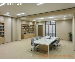 AMPLIO LOCAL COMERCIAL EN BARCELONA