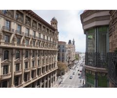 ESPECTACULAR PISO EN VIA LAIETANA (BARCELONA)