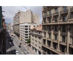 ESPECTACULAR PISO EN VIA LAIETANA (BARCELONA)