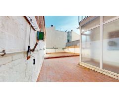 Se vende piso en Castelldefels (Barcelona).